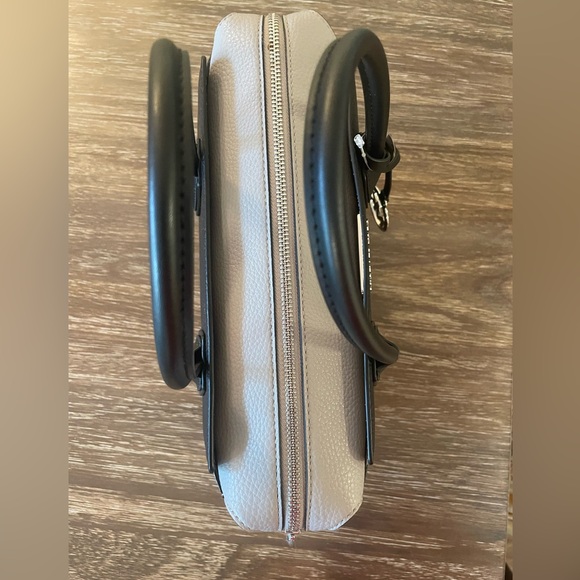 Micheal Kors Colour Block Satchel. Black, white and grey. Never worn. - Picture 6 of 9